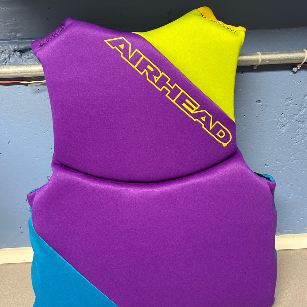 2 (TWO)  Airhead Youth Life Jacket - Picture 2 of 4